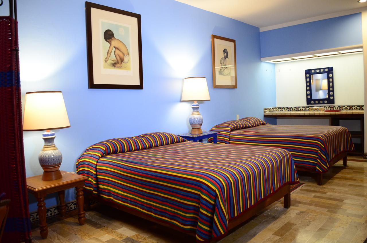 Casa De Las Flores Bed & Breakfast Tlaquepaque Exterior photo