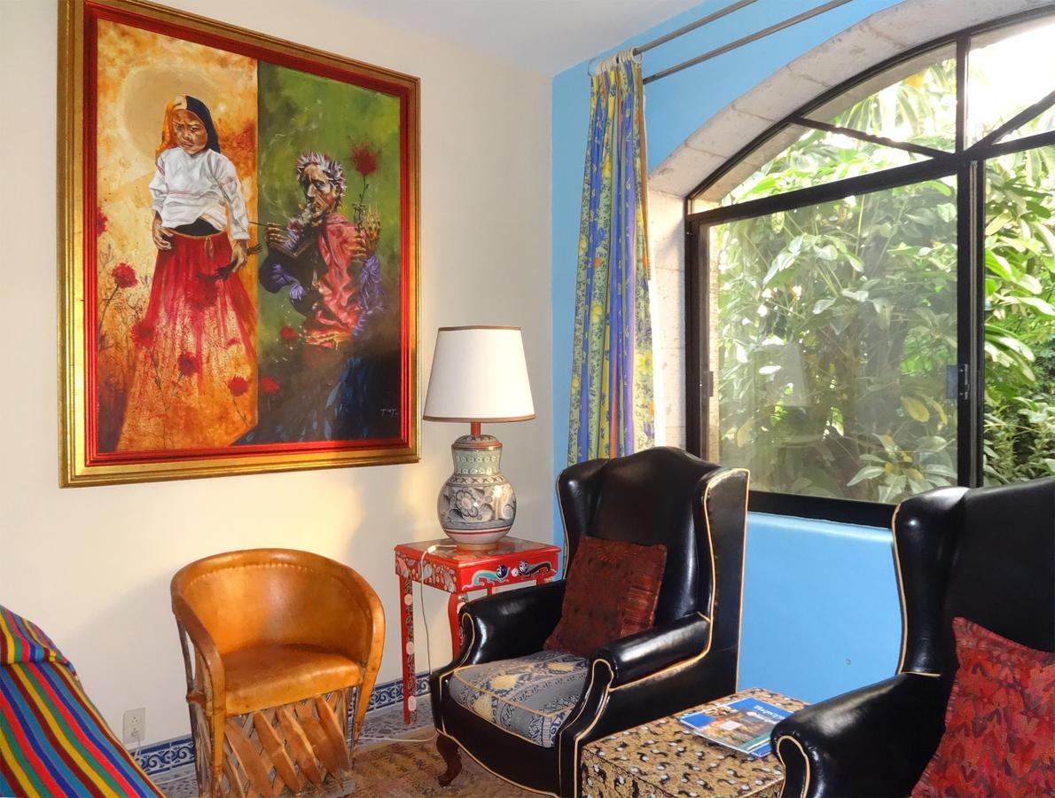 Casa De Las Flores Bed & Breakfast Tlaquepaque Exterior photo